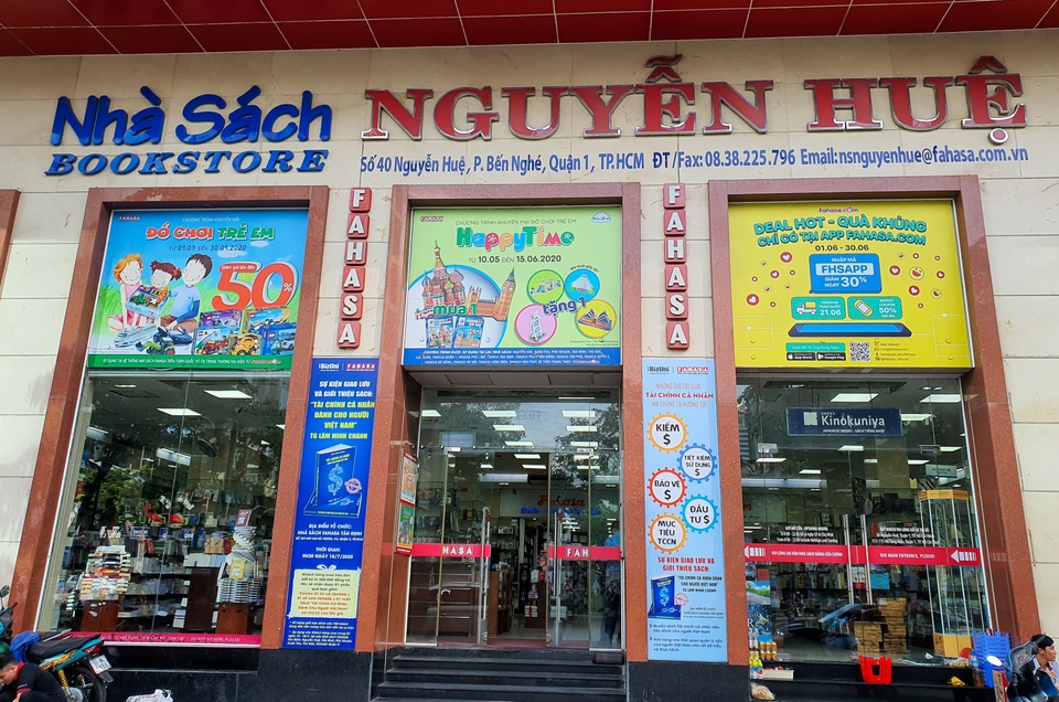 Fahasa dẫn đầu ngành sách Việt Nam: Tăng trưởng ổn định giữa khó khăn thị trường