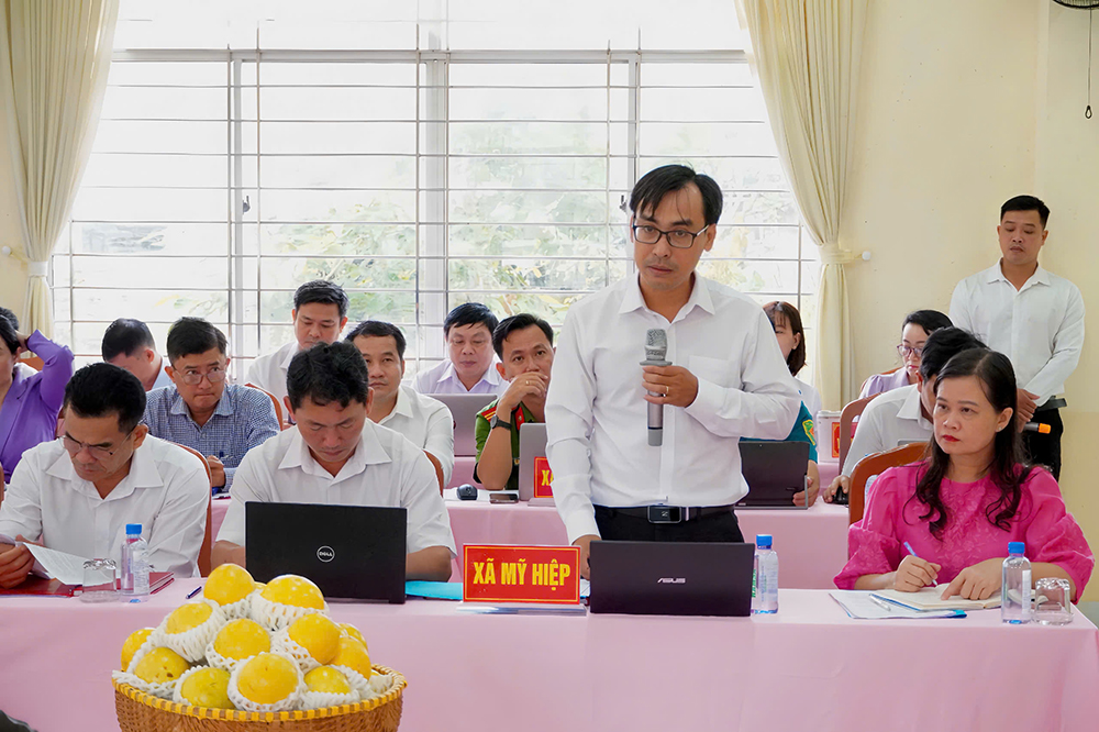 Tăng cường kỷ luật hành chính, quyết tâm hoàn thành các chỉ tiêu phát triển năm 2025