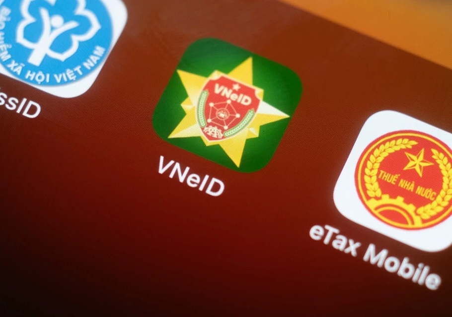 Người dân có thể thanh toán điện nước, mua vé máy bay trực tiếp qua ứng dụng VNeID